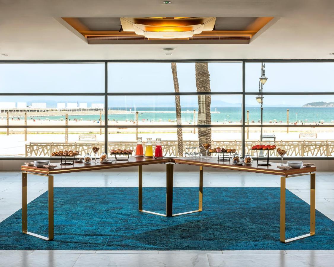 Barcelo Tanger Ξενοδοχείο Εξωτερικό φωτογραφία The lobby at the Hilton Tel Aviv